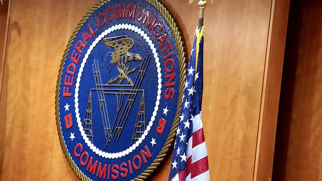 FCC starts auction of first 5G high band spectrum